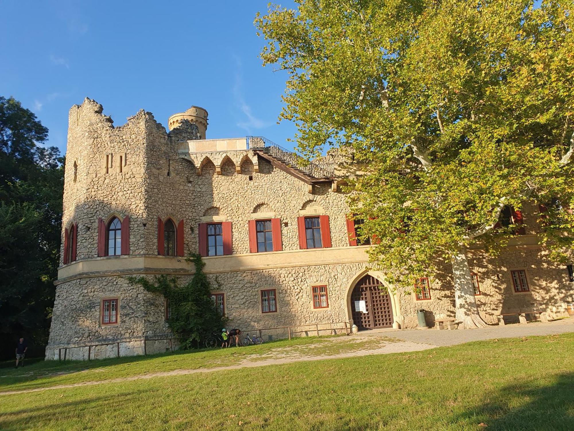 Ubytovani Nad Sklipkem Valtice Exterior foto